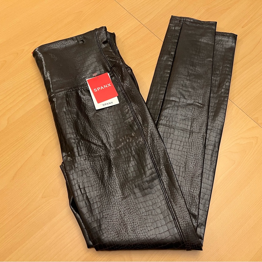 SPANX Faux Leather Crocodile Leggings Brown Black Size M NWT
